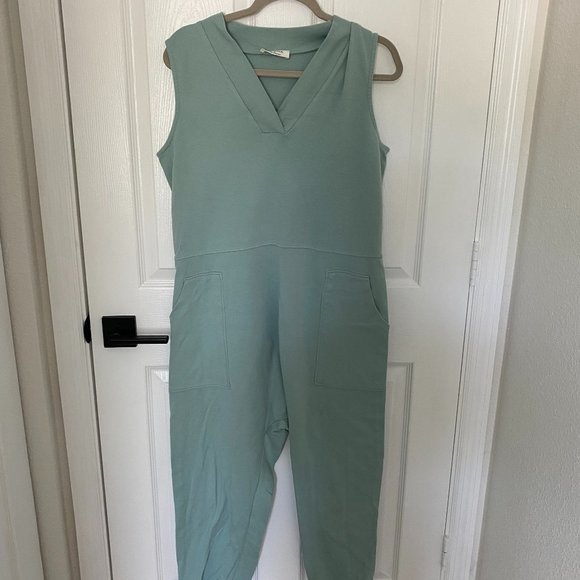 Zenana Outfitters Pants - Zenana Size Large Jumpsuit Fall Thicker Material